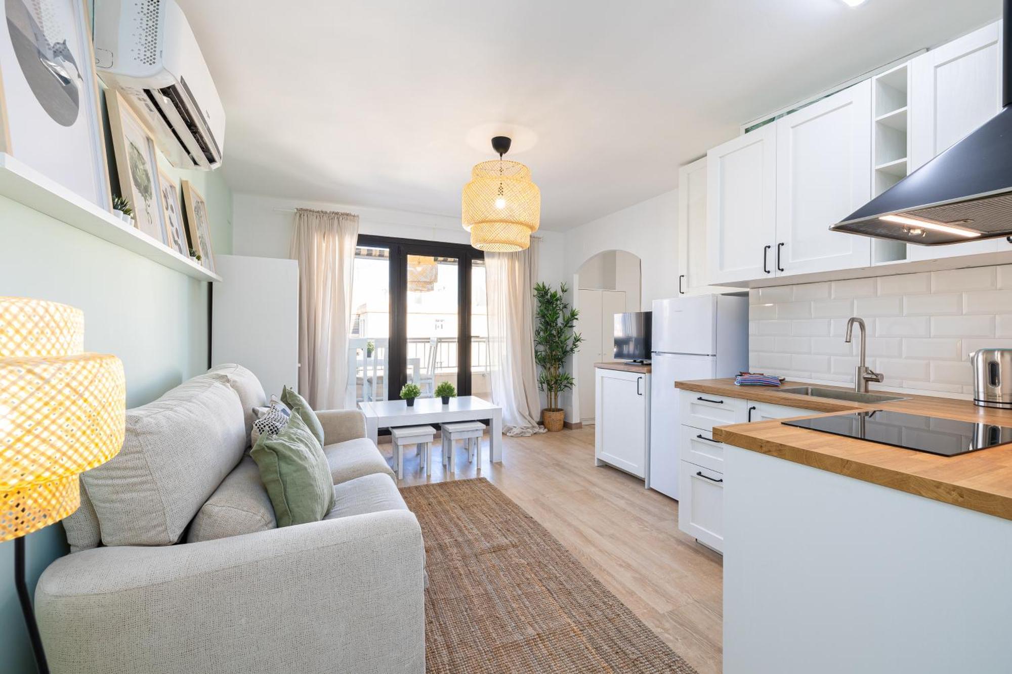 Holidays2Malaga Los Guindos 500 Mts From Beach And Promenade Exterior photo